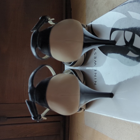 Nine West heels - Picture 3 of 4